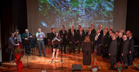 Avsenikova v izvedbi naših godcev in pevcev